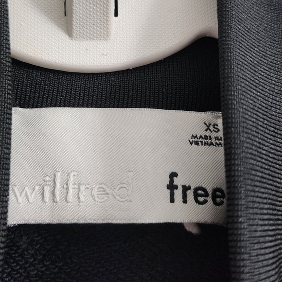 Wilfred Free Womens Full Zip Jacket XS Black‎ Athletic Aritizia Pockets Outdoor - Picture 2 of 12